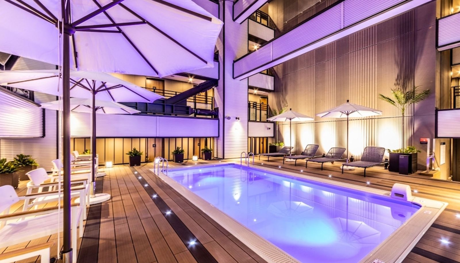Pool - APA Hotel & Resort MIDOSUJI HOMMACHI EKIMAE TOWER