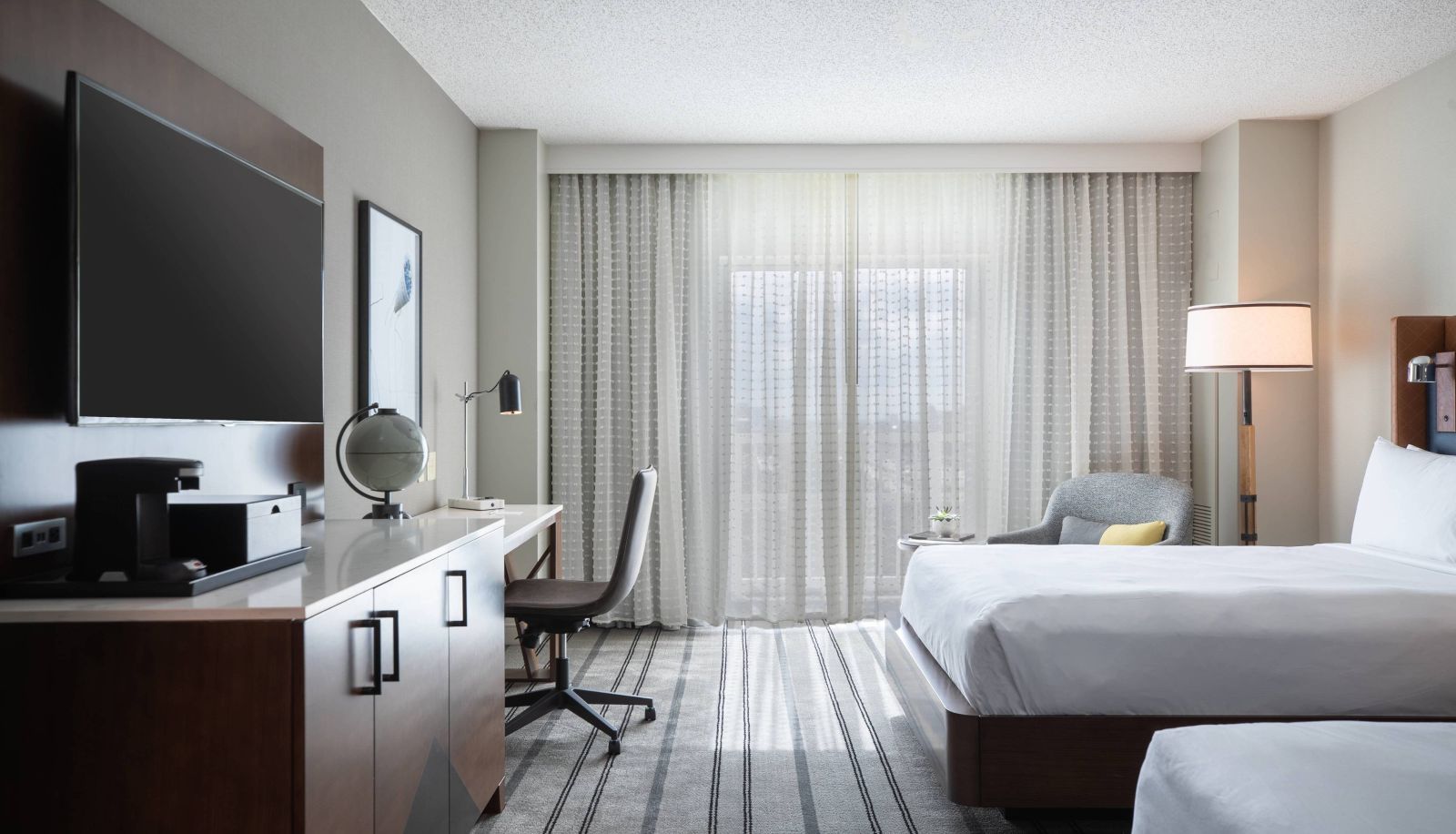 Room - Renaissance Dallas Richardson Hotel