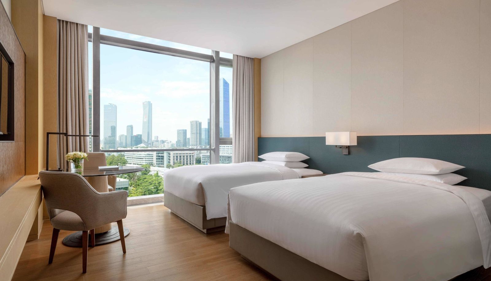 Zimmer - Courtyard by Marriott Shenzhen Bay