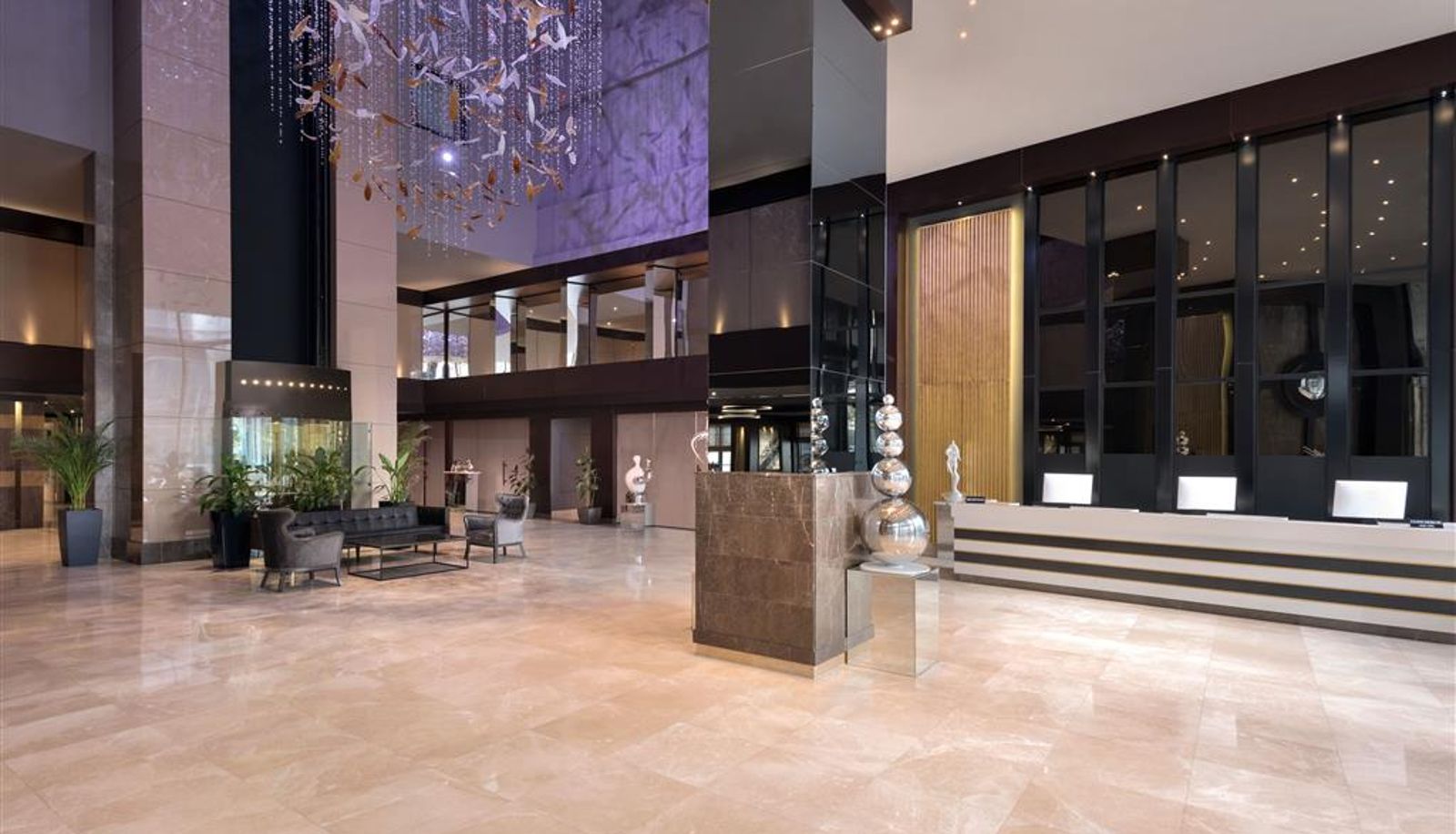 Lobby - Wyndham Grand Tbilisi