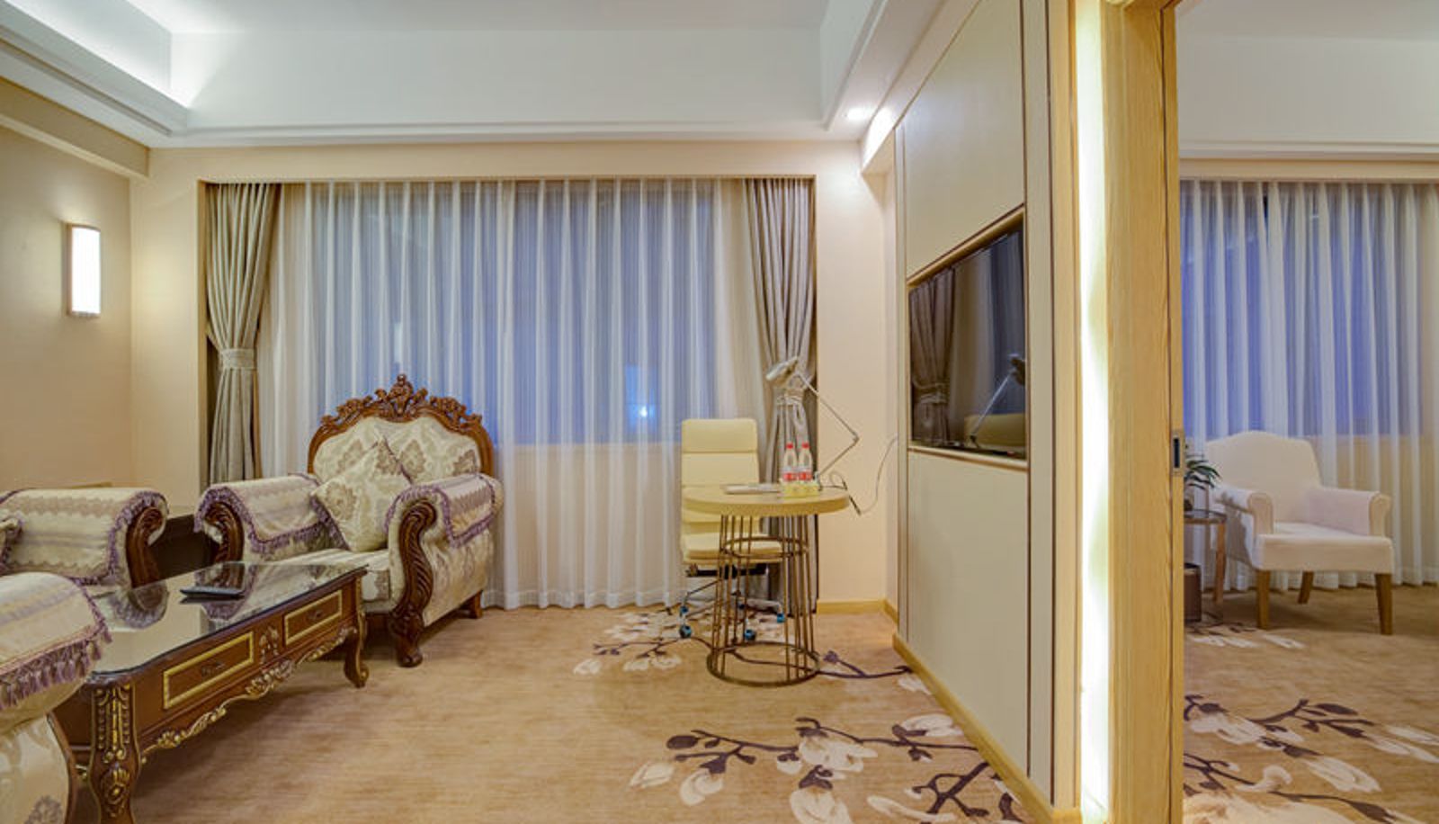 Kamer - Guangxi)  Nanning  Changhu Road vienna hotel (Dongge Subway Station Nanning Changhu Road
