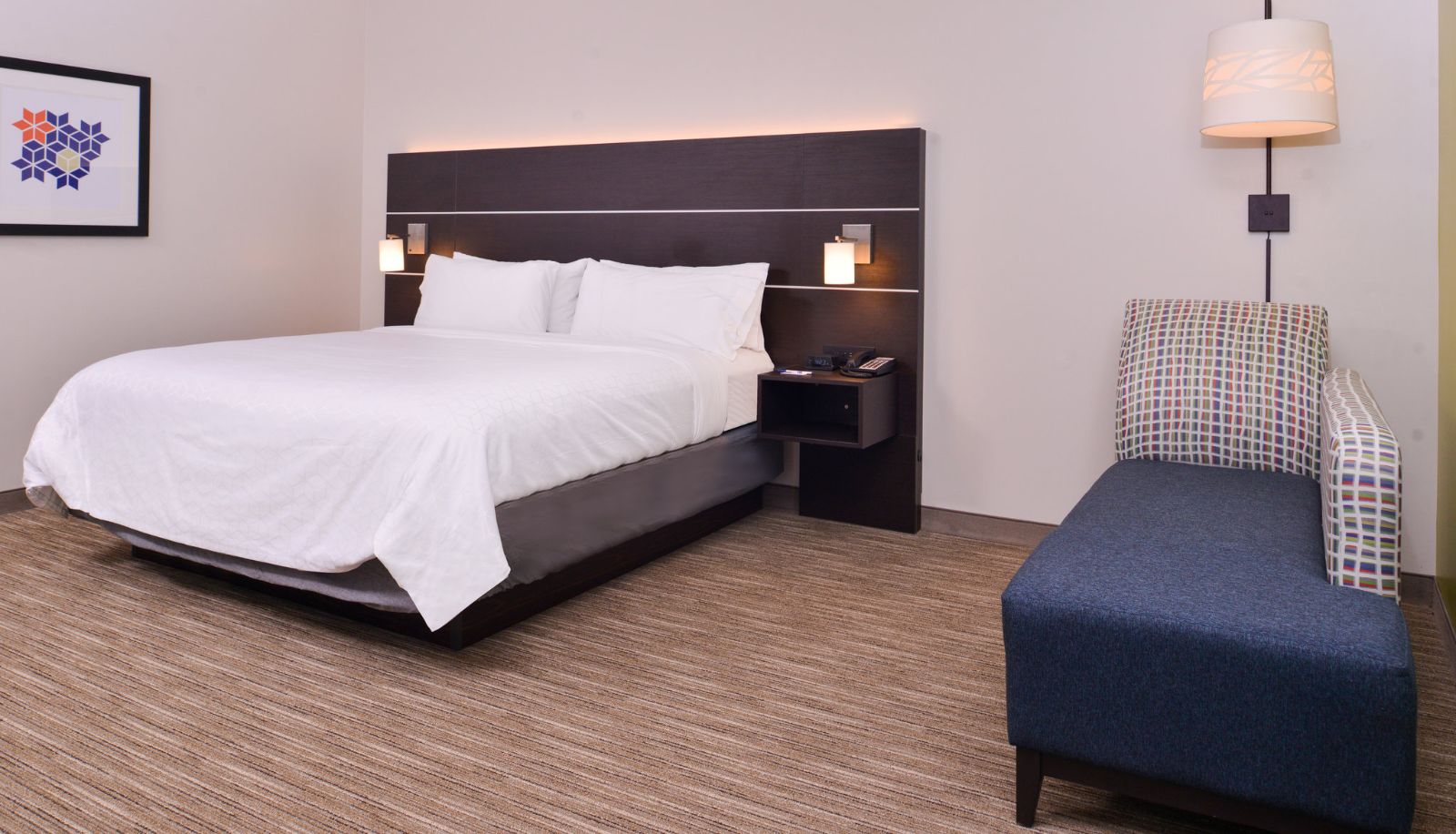 Room - Holiday Inn Express & Suites MALL OF AMERICA - MSP AIRPORT by IHG