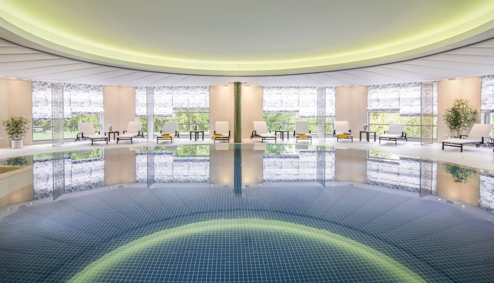 Pool - Vier Jahreszeiten