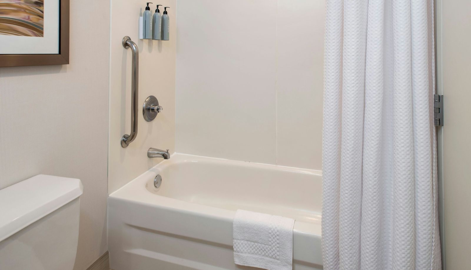 Zimmer - Courtyard by Marriott Binghamton