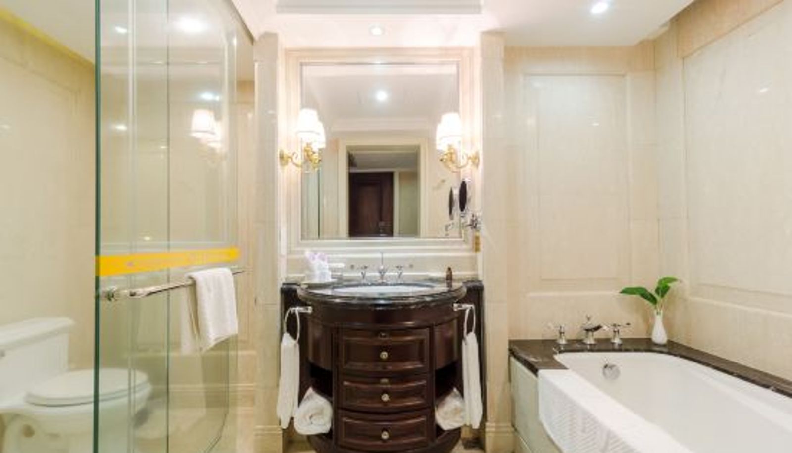 Chambre - La Palazzo Hotel