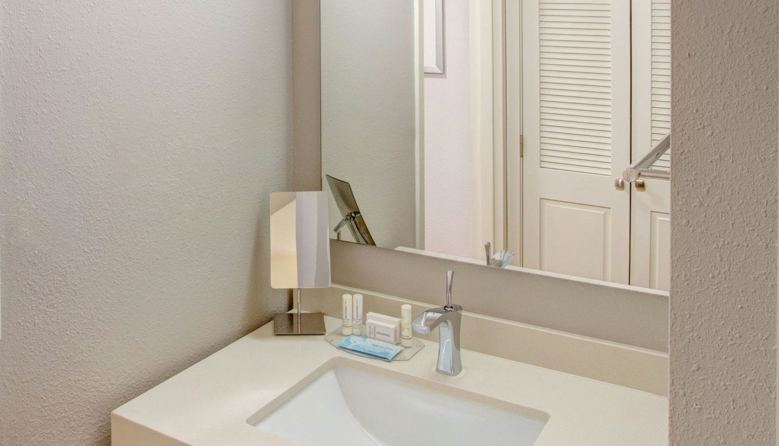 Camera - Courtyard by Marriott Columbia Northeast-Fort Jackson Area