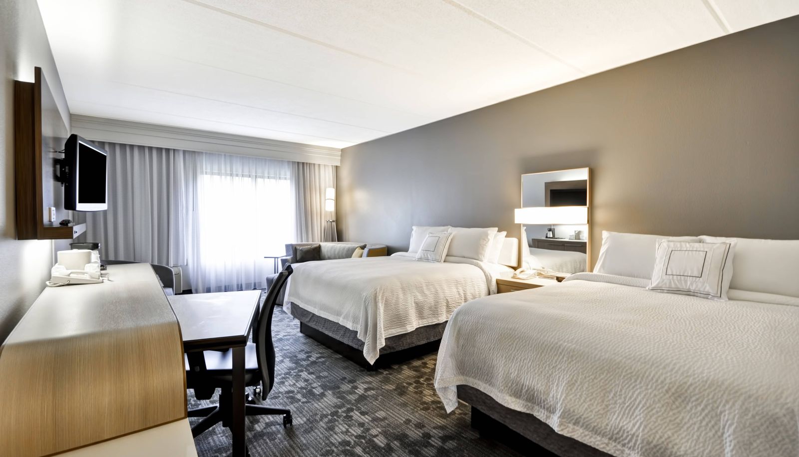 Room - Courtyard by Marriott Dalton