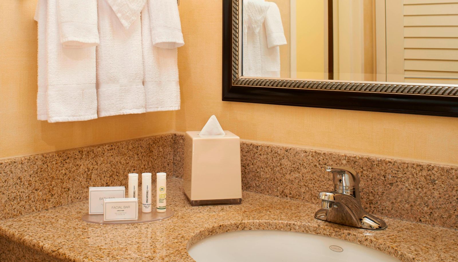 Zimmer - Courtyard by Marriott Chicago Arlington Heights South
