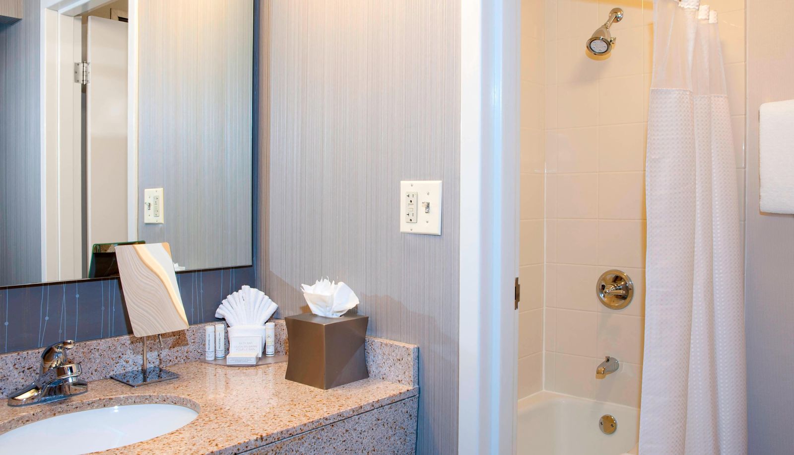 Kamer - Courtyard by Marriott Chicago Glenview Northbrook