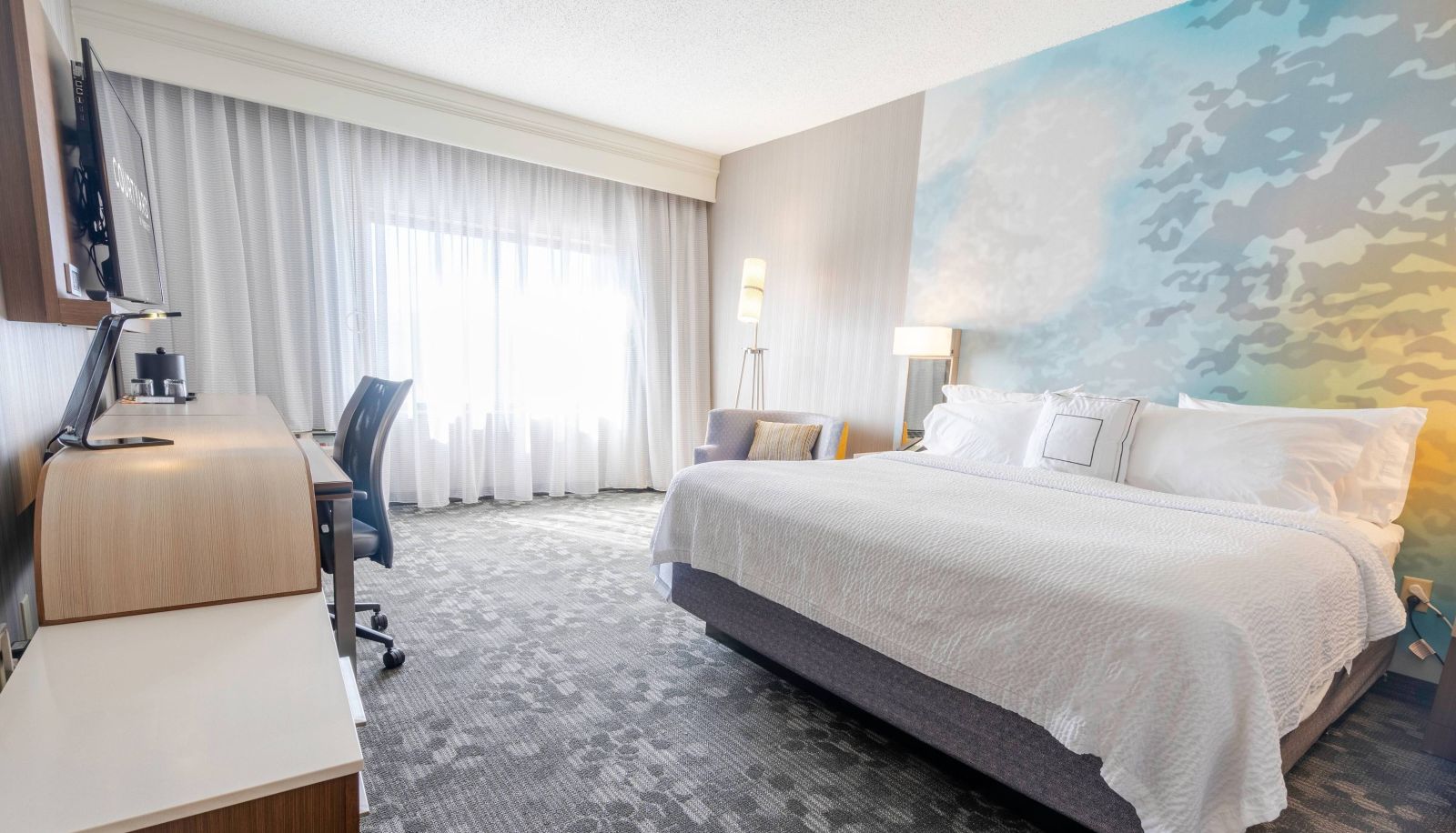 Zimmer - Courtyard by Marriott Cleveland Willoughby