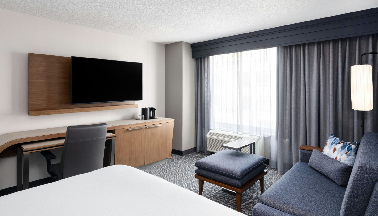 Habitación - Courtyard by Marriott Charlotte City Center