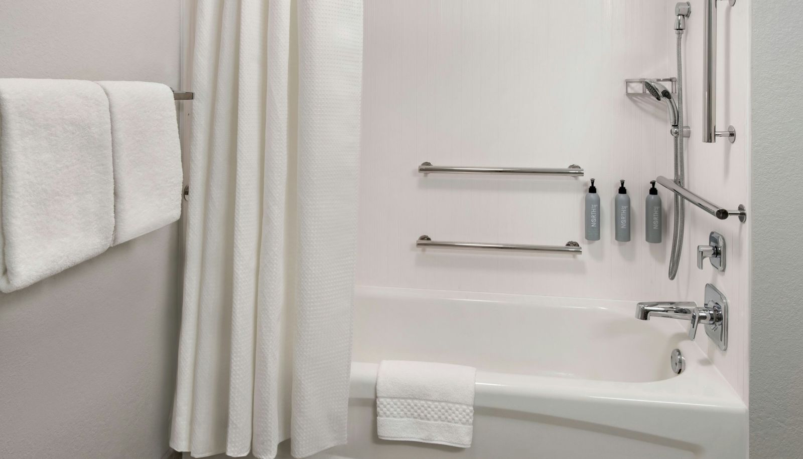 Room - Courtyard by Marriott Cincinnati Covington