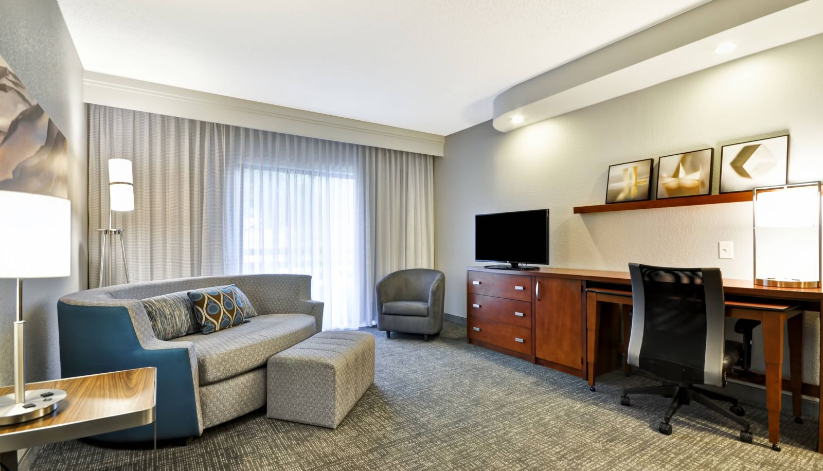 Room - Courtyard by Marriott Dallas Medical Market Center