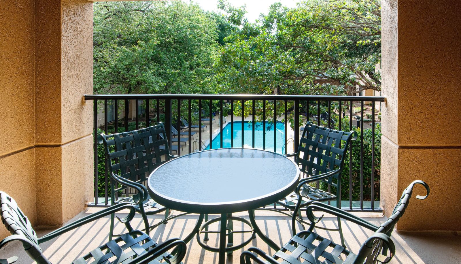 Zimmer - Courtyard by Marriott Dallas Plano in Legacy Park