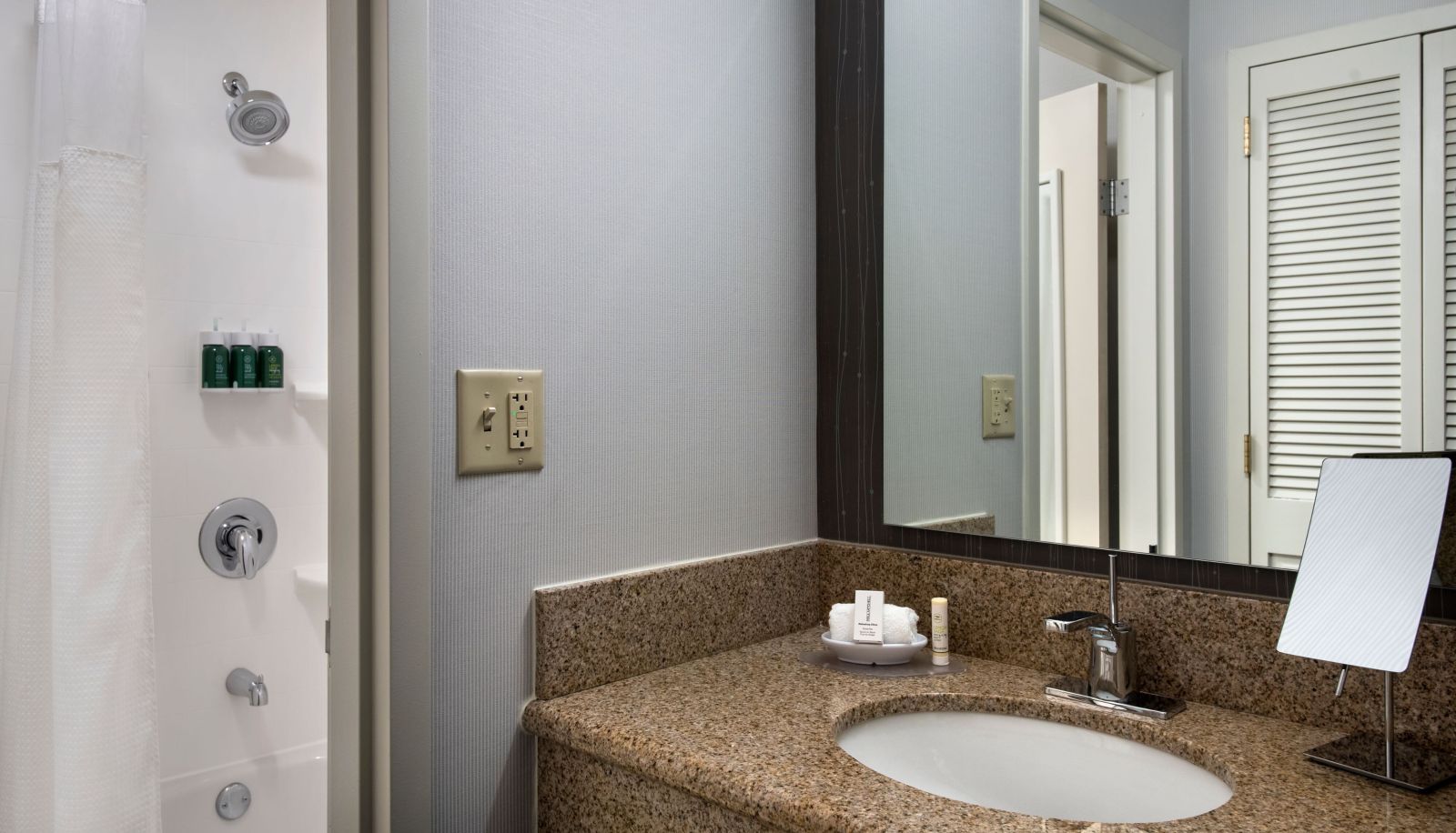 Pokój - Courtyard by Marriott Mahwah