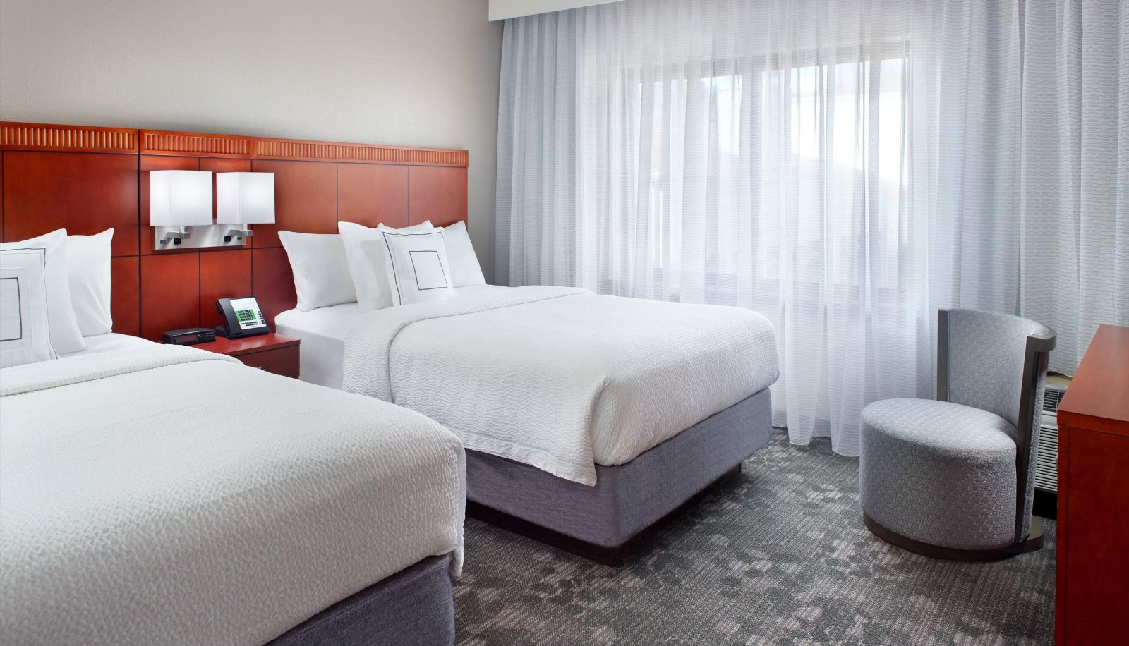 Zimmer - Courtyard by Marriott Greensboro
