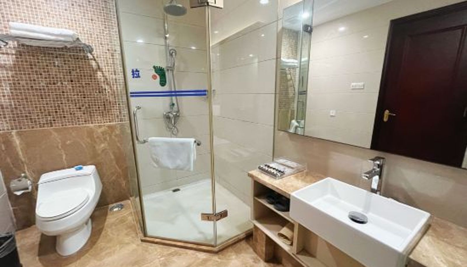 Zimmer - Riverside Guesthouse Jiangxi
