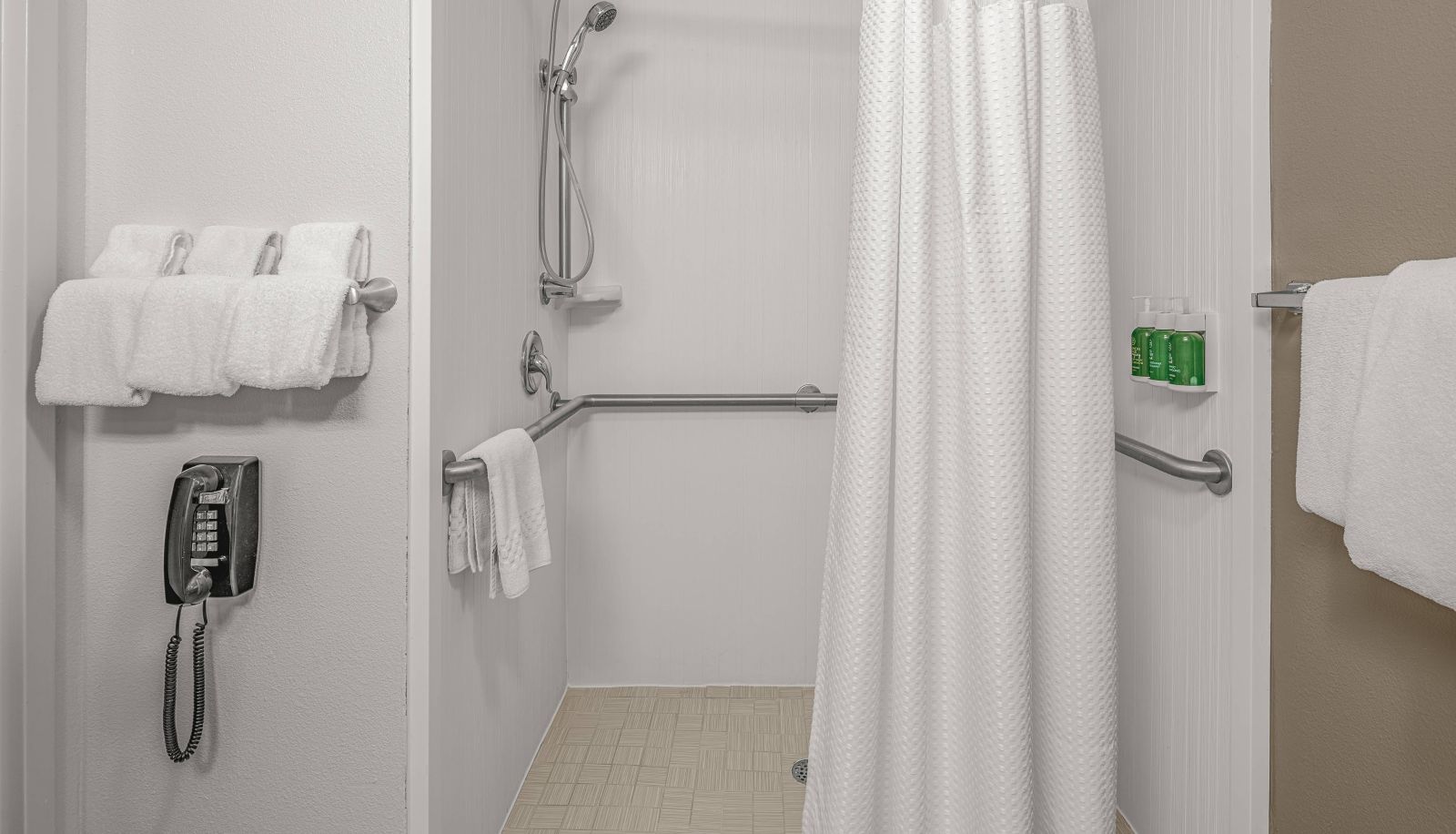 Room - Courtyard by Marriott Wilmington Wrightsville Beach