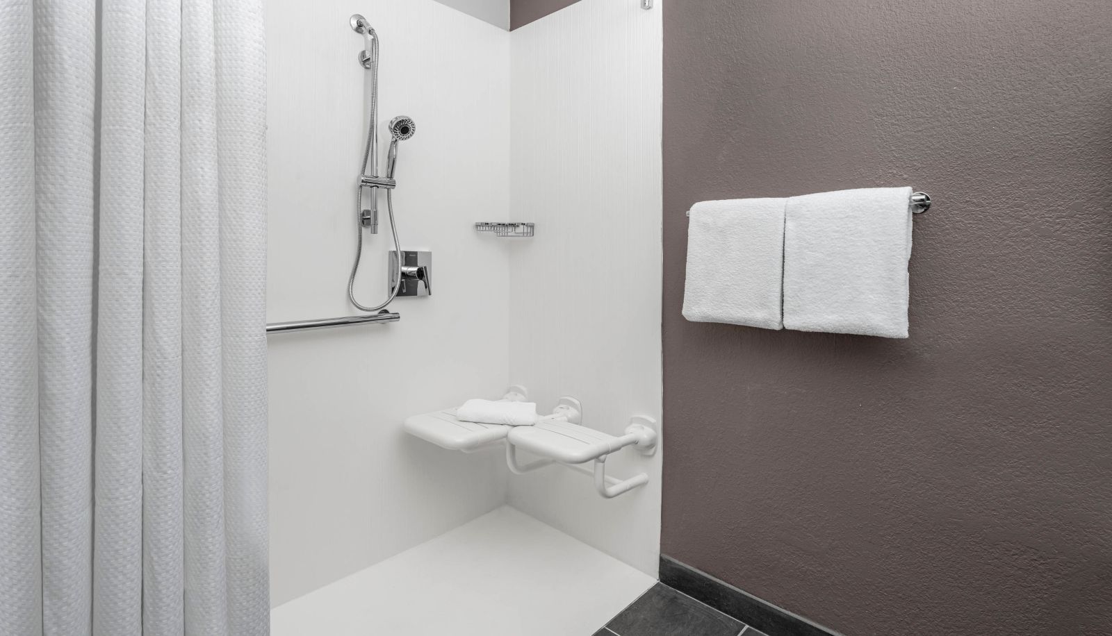 Room - Courtyard by Marriott Jacksonville Butler Boulevard