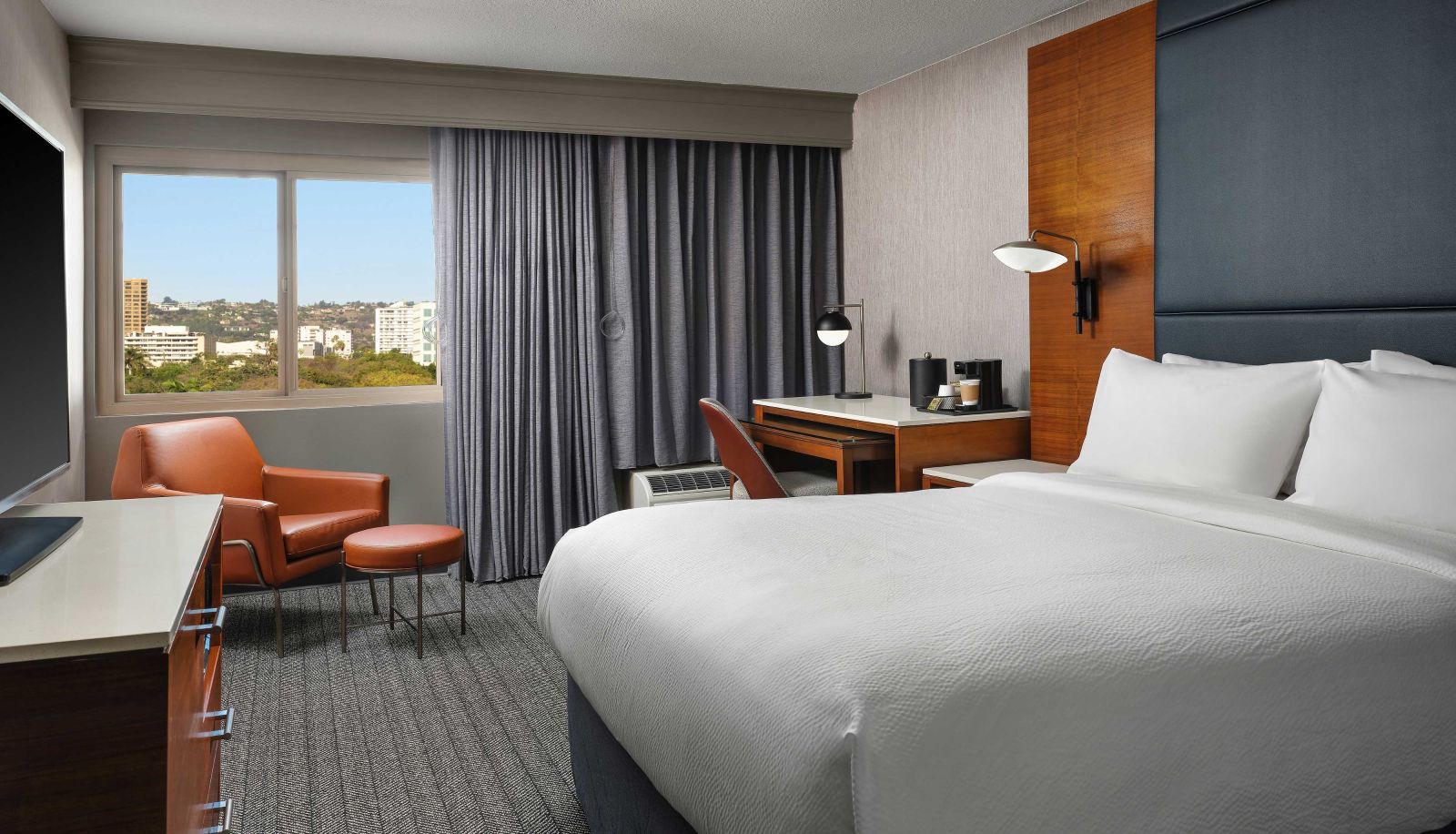 Room - Courtyard by Marriott Los Angeles Century City Beverly Hills