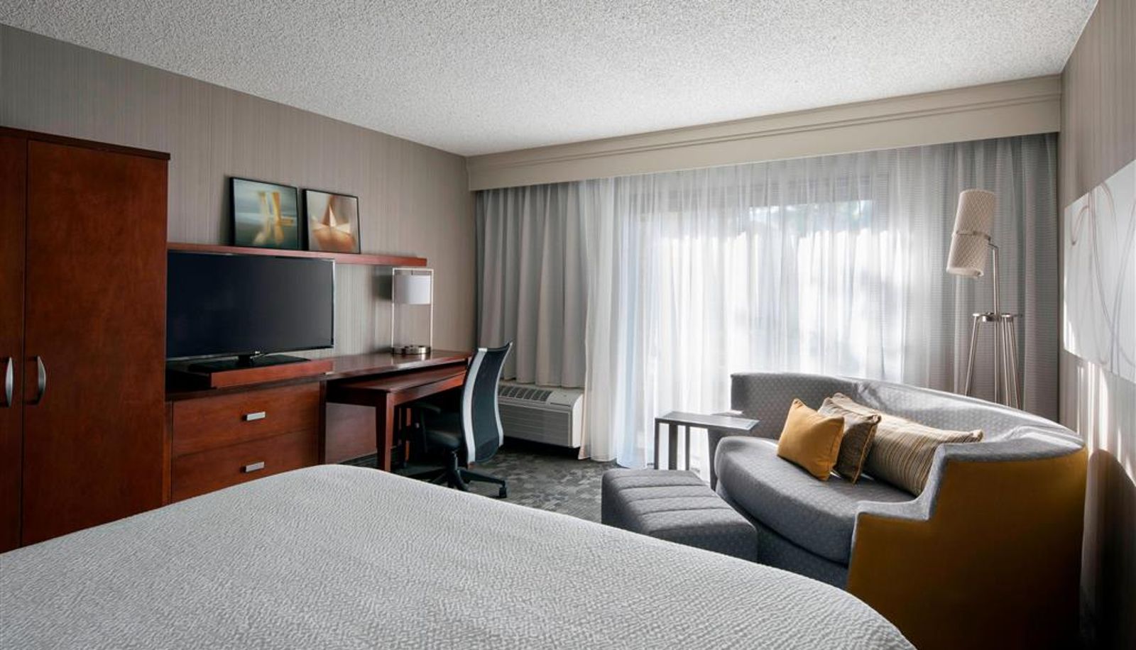 Zimmer - Sonesta Select Los Angeles Torrance South Bay