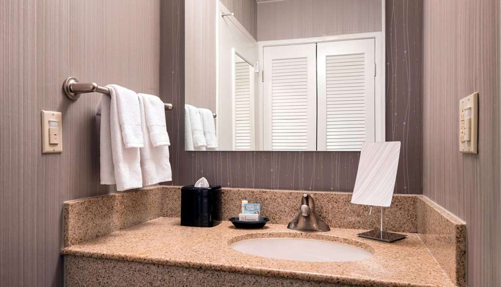 Camera - Sonesta Select Los Angeles Torrance South Bay