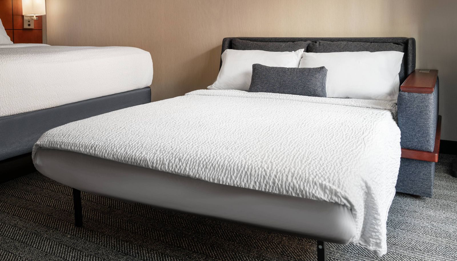 Camera - Courtyard by Marriott Los Angeles Torrance Palos Verdes