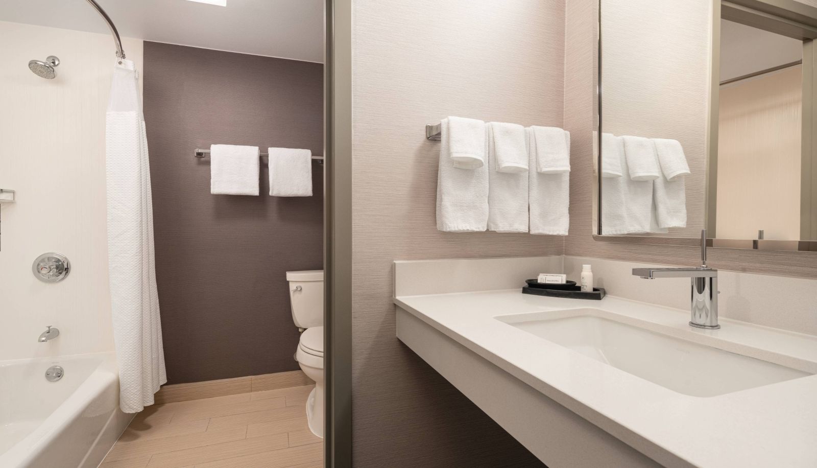 Zimmer - Courtyard by Marriott Los Angeles Torrance Palos Verdes