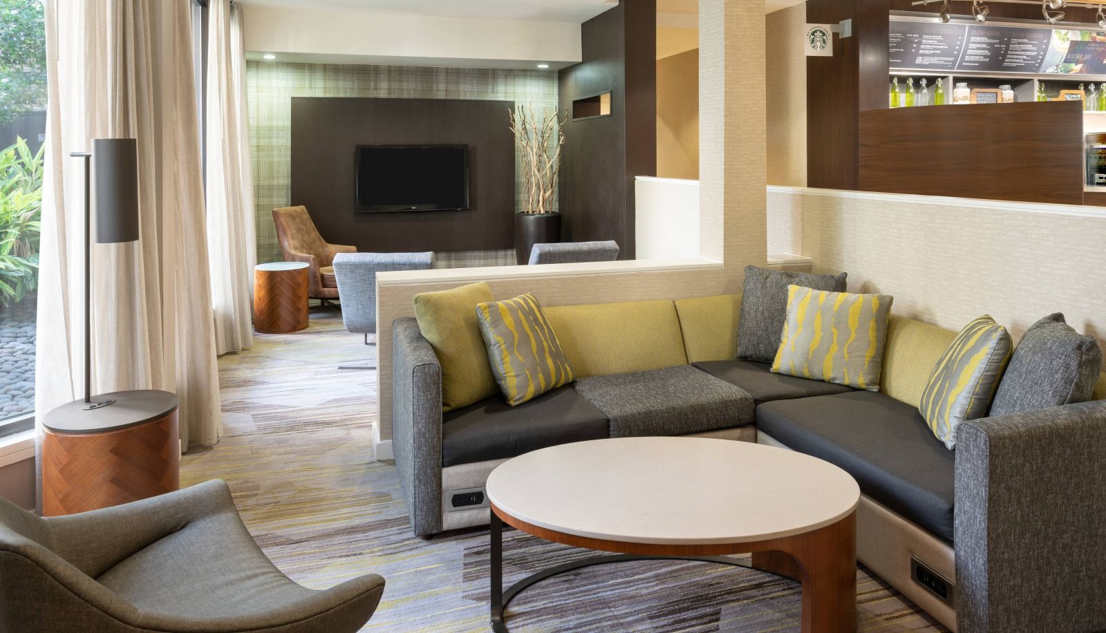 Lobby - Courtyard by Marriott Orlando Airport