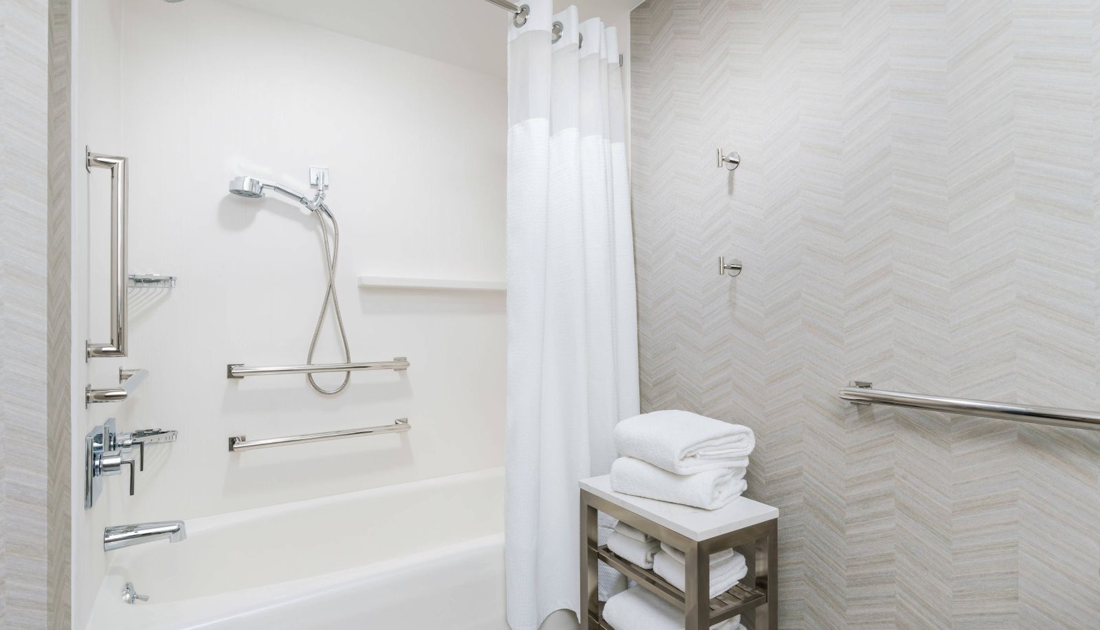 Camera - Courtyard by Marriott Orlando Downtown