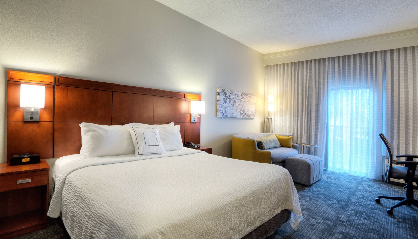 Room - Courtyard by Marriott McAllen Airport