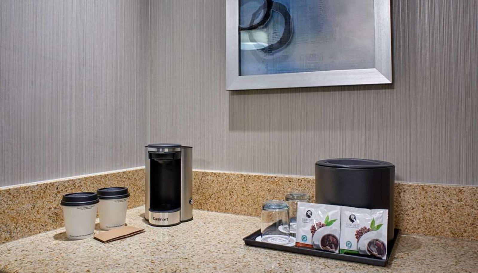Room - Sonesta Select Minneapolis Eden Prairie