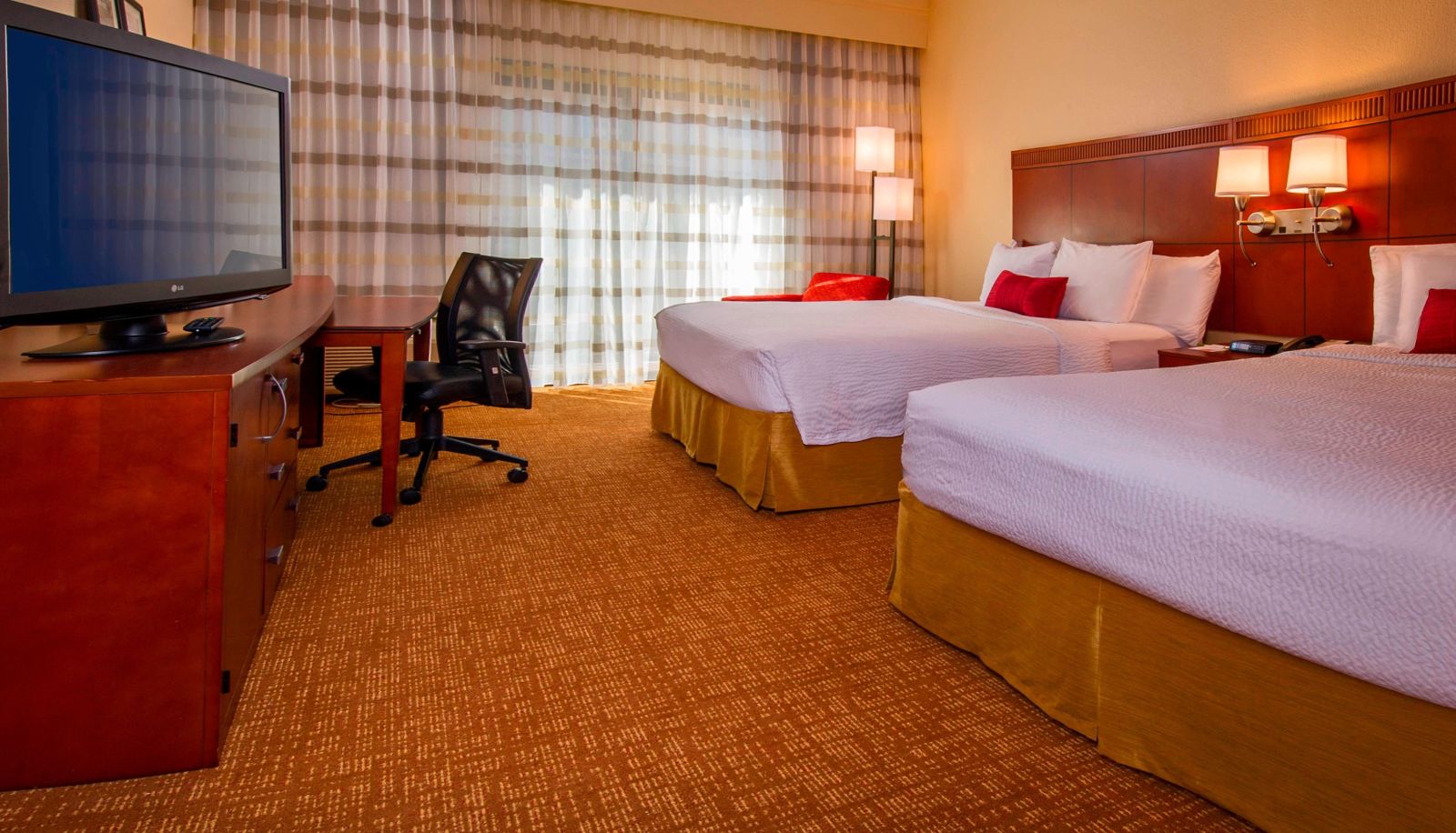 Zimmer - Courtyard by Marriott Virginia Beach Norfolk