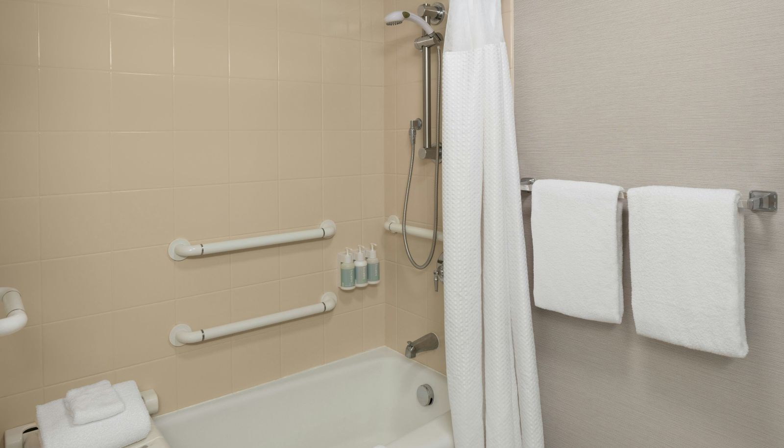 Zimmer - Courtyard by Marriott Portland Beaverton