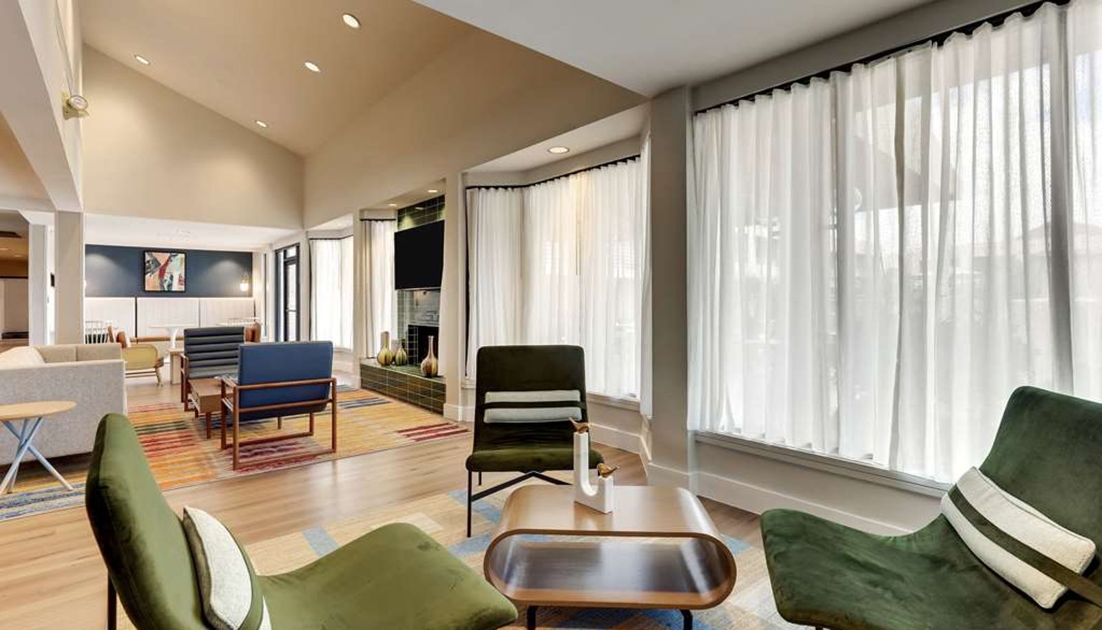 Hall - Sonesta Select Scottsdale Mayo Clinic