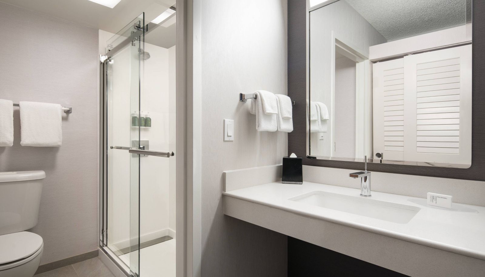 Zimmer - Courtyard by Marriott Palm Springs