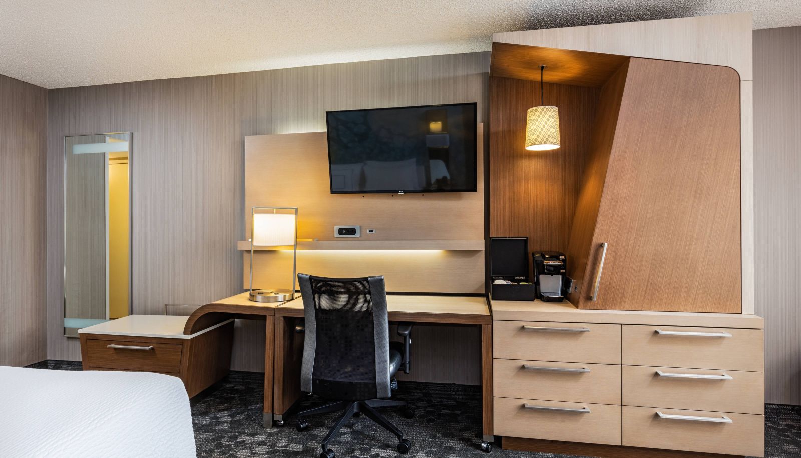 Zimmer - Courtyard by Marriott Riverside UCR Moreno Valley Area