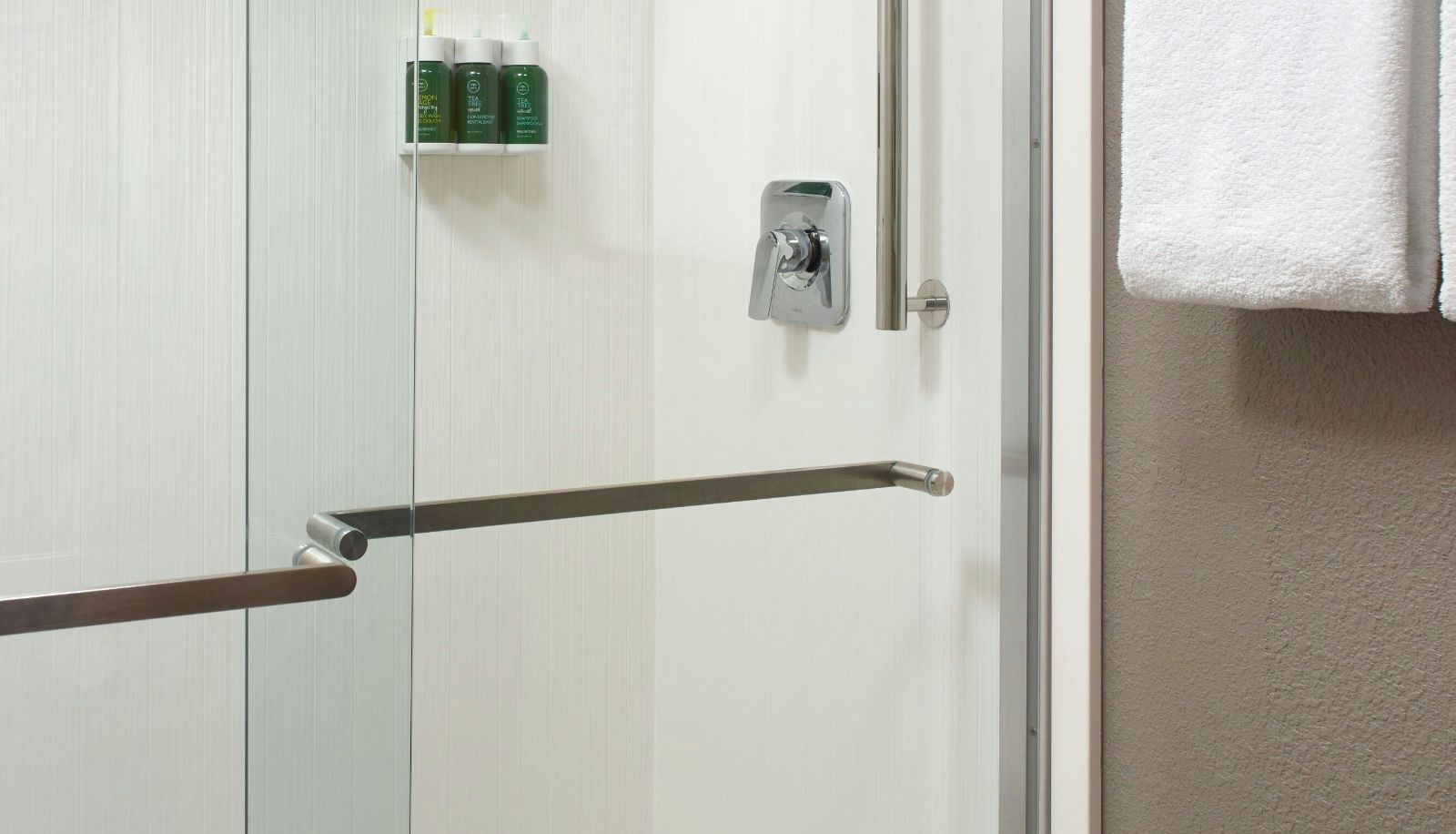 Zimmer - Courtyard by Marriott Raleigh Cary