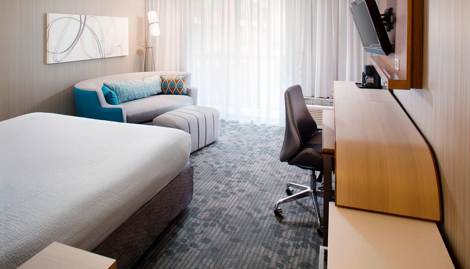 Room - Courtyard by Marriott Richmond Airport