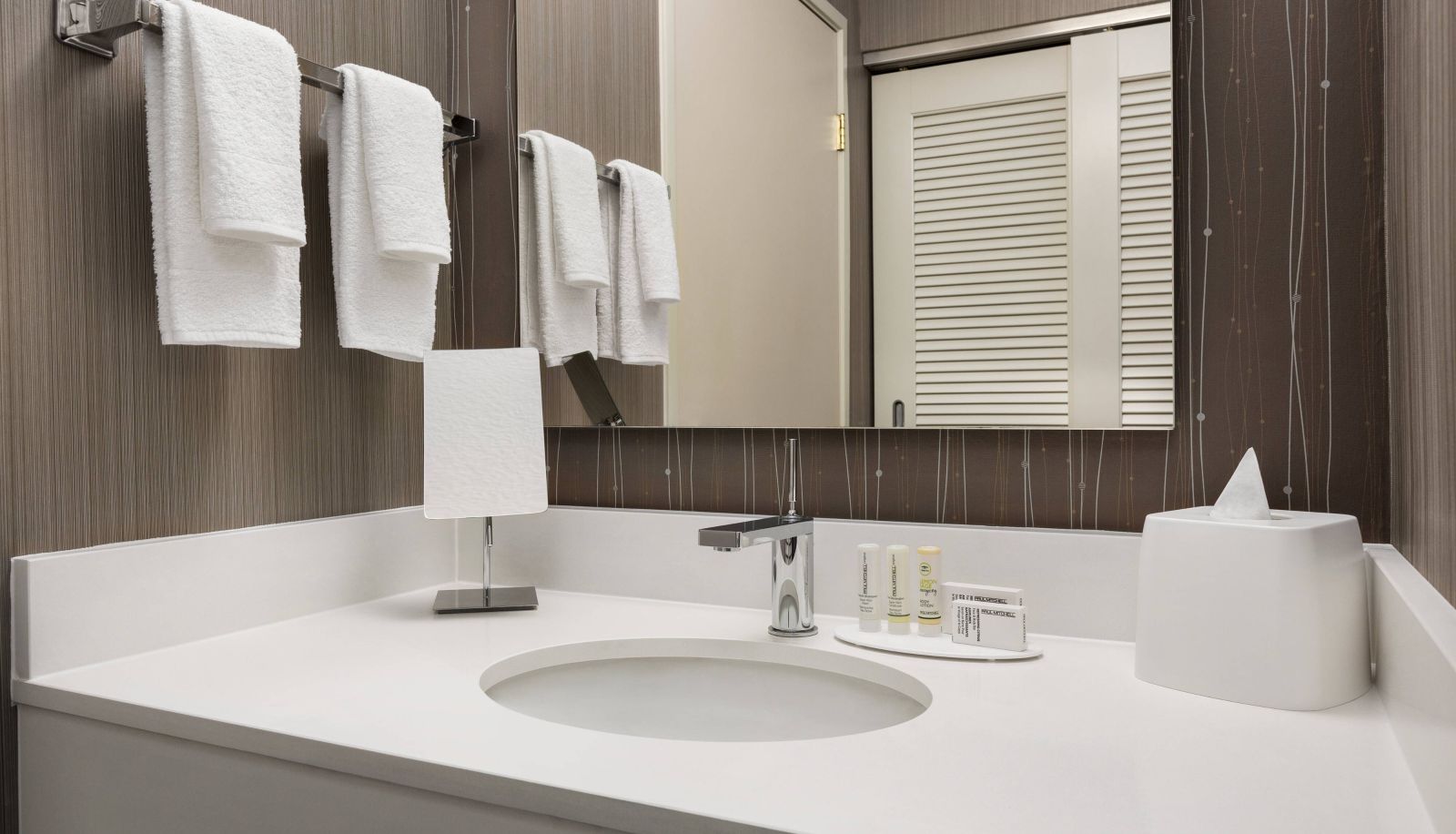 Zimmer - Courtyard by Marriott Roseville