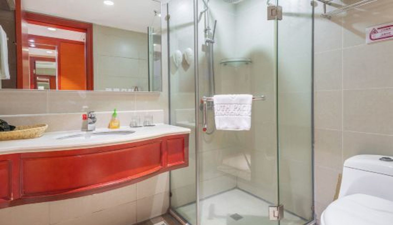 Room - South Pacific International Hotel