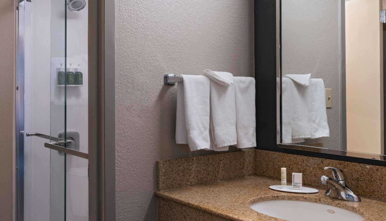 Zimmer - Courtyard by Marriott San Antonio Airport