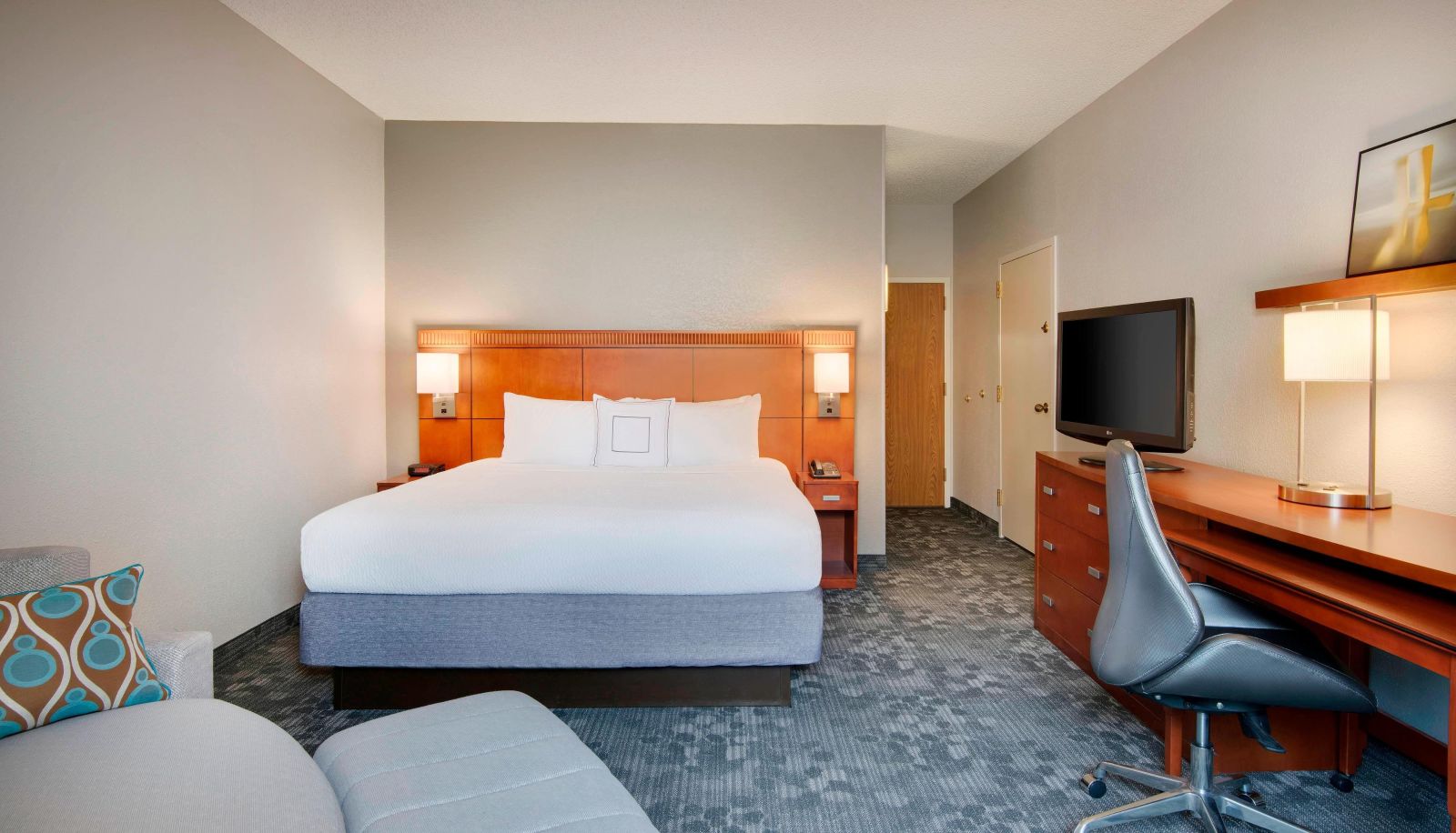 Zimmer - Courtyard by Marriott Savannah Midtown