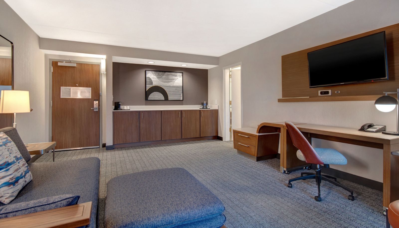 Room - Courtyard by Marriott State College