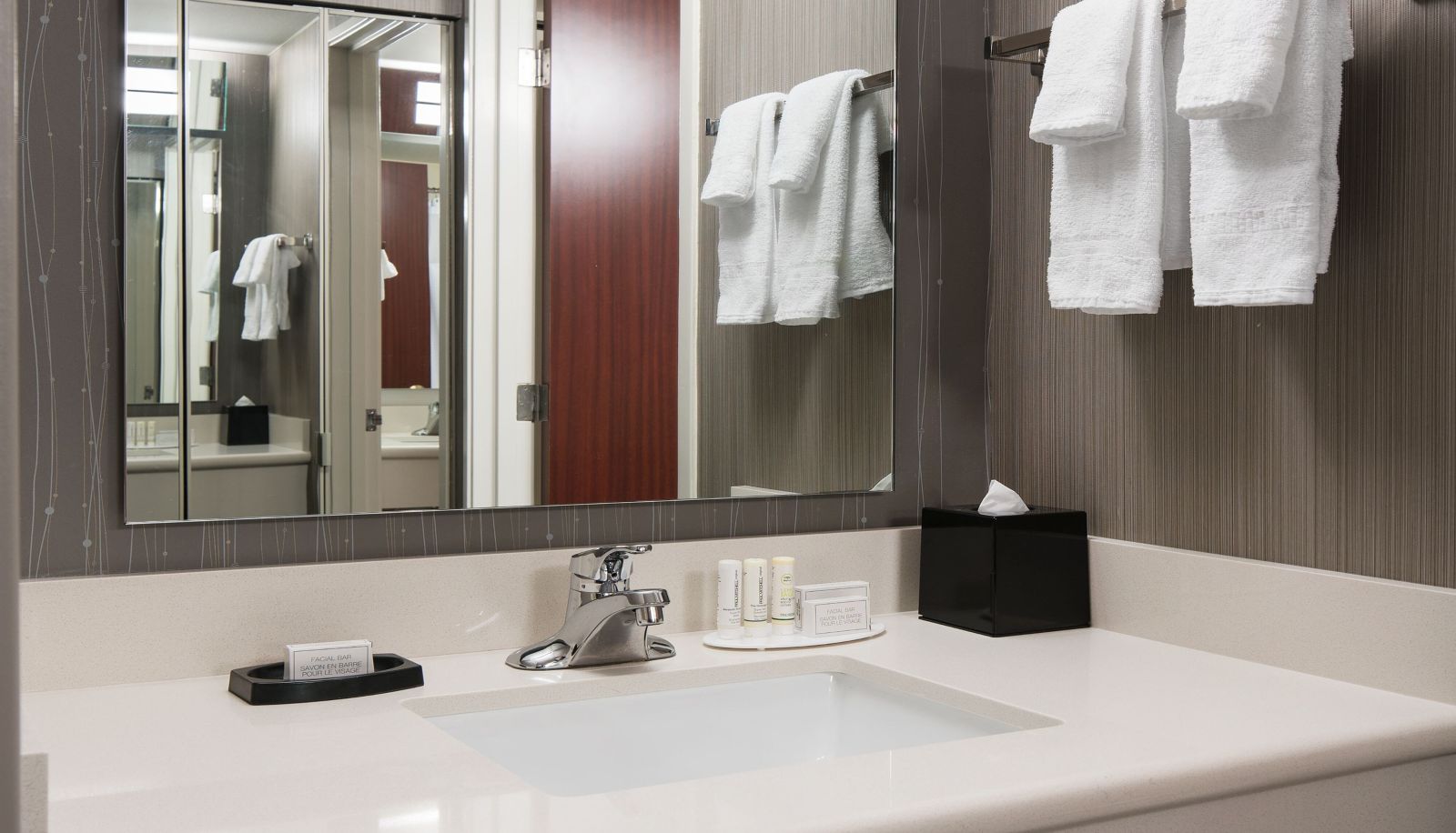 Zimmer - Courtyard by Marriott Seattle Federal Way