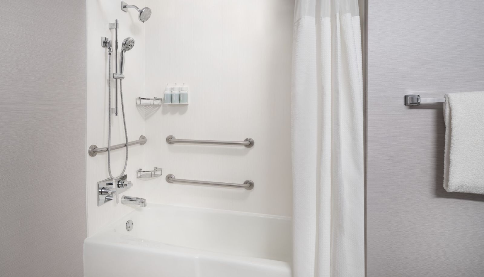 Room - Courtyard by Marriott San Mateo Foster City