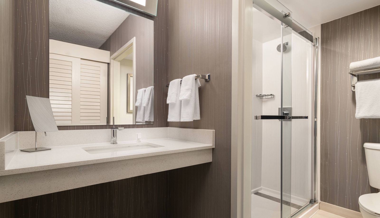 Zimmer - Courtyard by Marriott San Francisco Larkspur Landing Marin County