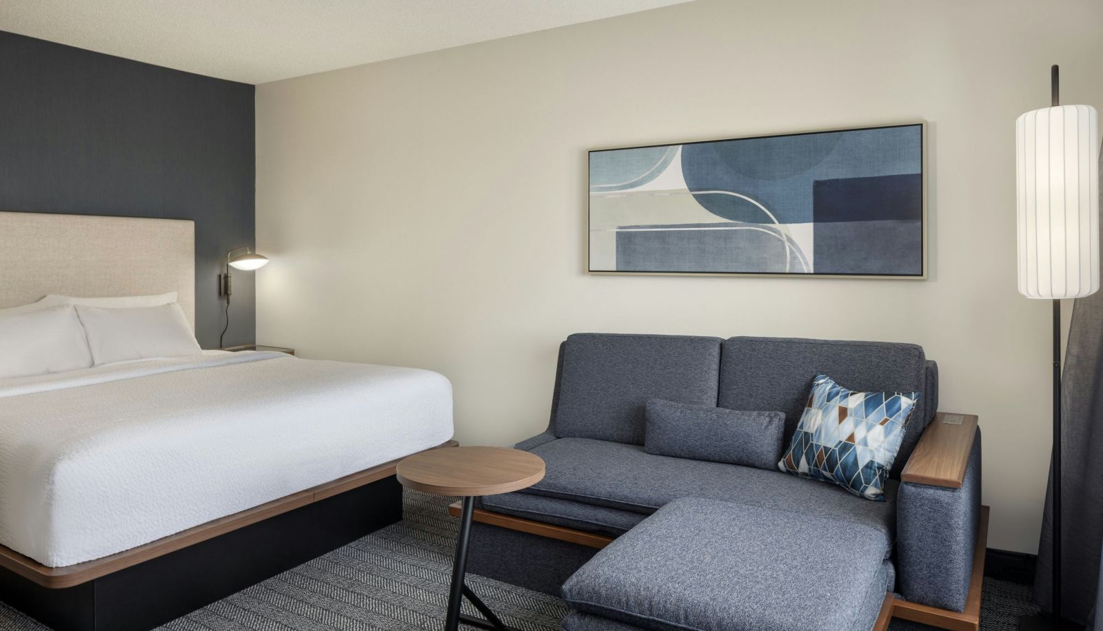 Camera - Courtyard by Marriott Springfield Airport