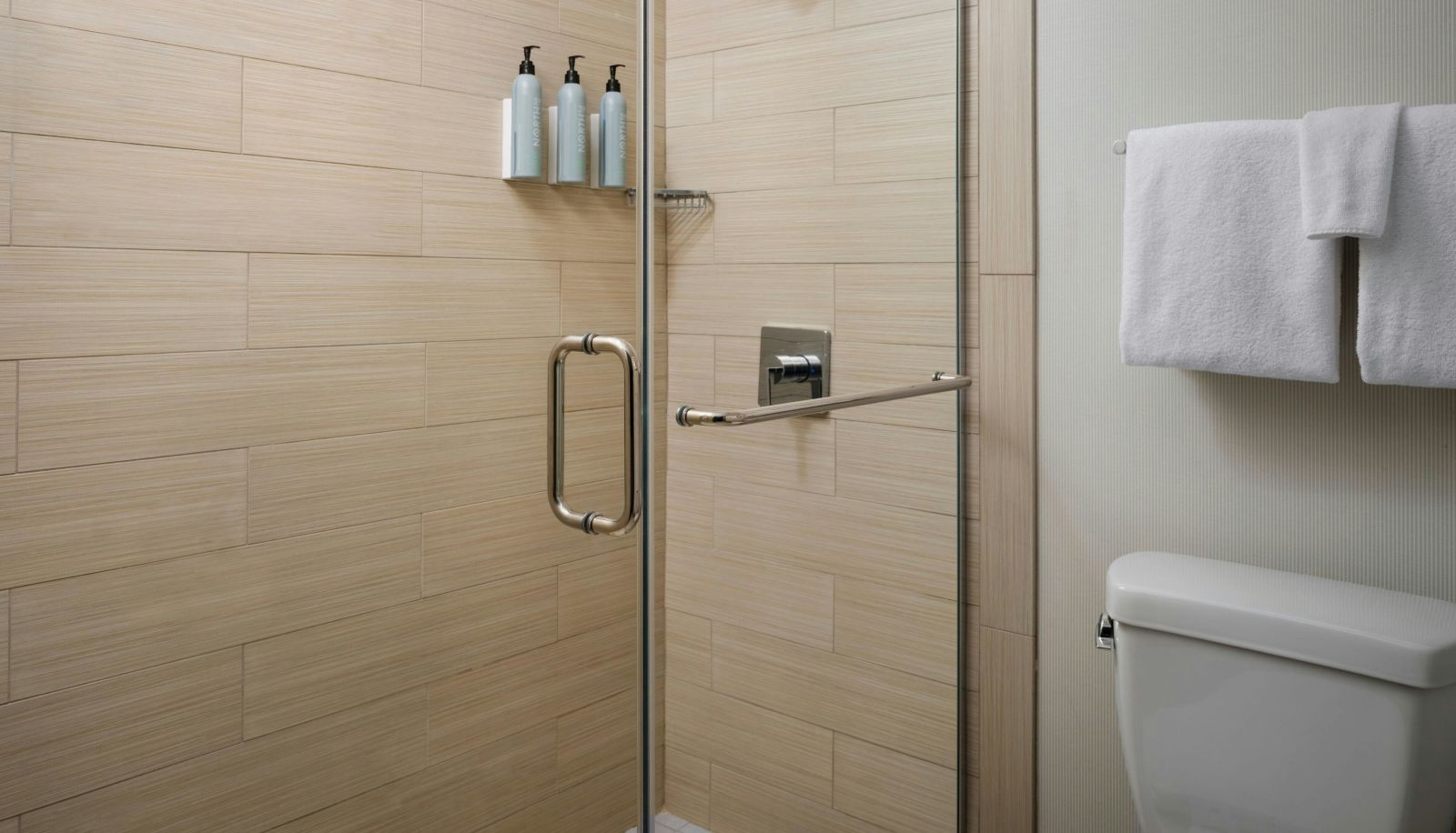 Zimmer - Courtyard by Marriott Santa Rosa