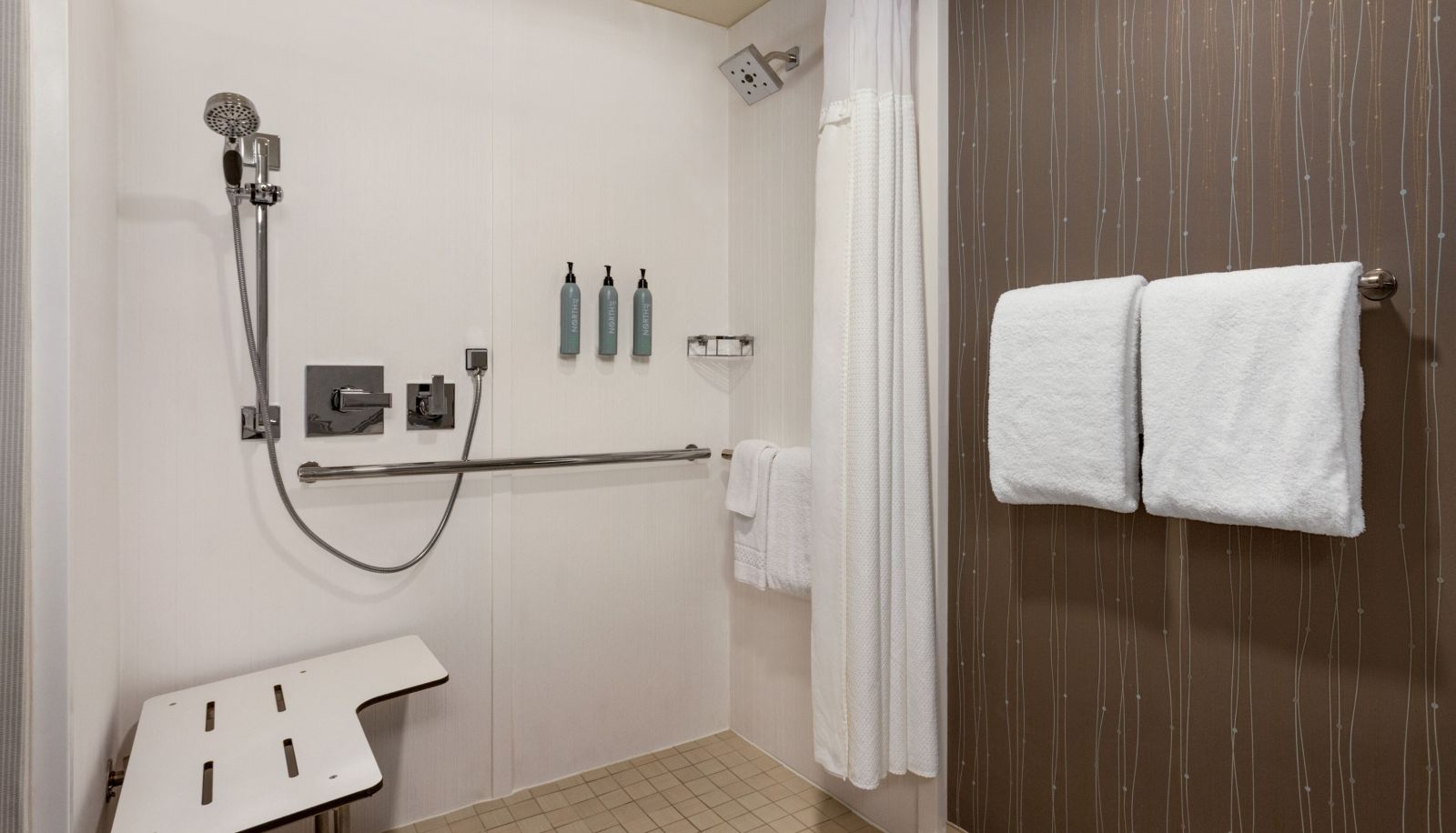 Zimmer - Courtyard by Marriott Tupelo